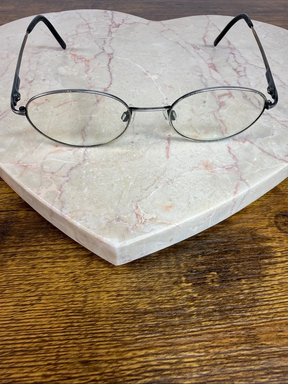 Black Oval Metal Frame Reading Glasses